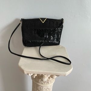 Vintage 1980’s Serpentine Mesh Metal Black & Gold Evening Purse Shoulder Bag
